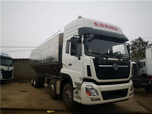 國(guó)五東風(fēng)天龍前四后八40方鋁合金飼料車自重輕，拉的多，不超載