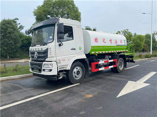 湖北大運(yùn)國(guó)六12方灑水車(chē)
