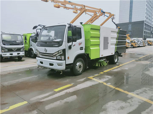 現(xiàn)車！現(xiàn)車！  東風(fēng)3800軸距玉柴165馬力8方洗掃車