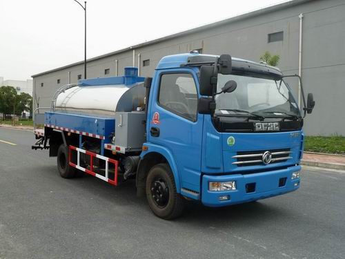 東風(fēng)福瑞卡5.32立方瀝青灑布車(chē)