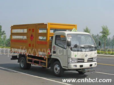 東風(fēng)多利卡液化氣鋼瓶運(yùn)輸車(chē) 