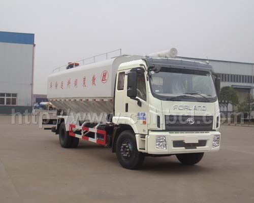 國(guó)四福田瑞沃7噸散裝飼料運(yùn)輸車
