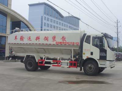 國(guó)四解放J6L散裝飼料車