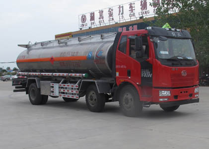 國五解放小三軸鋁合金運(yùn)油車 
