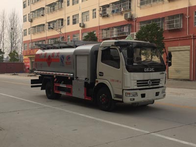 國(guó)五東風(fēng)多利卡8.5方飛機(jī)加油車(chē)